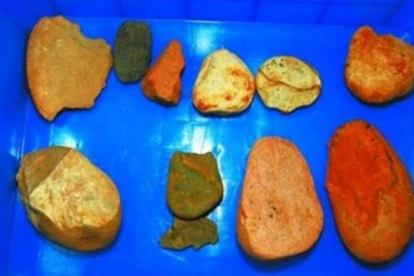 <p>重慶玉龍公園出土百萬年前石器</p>