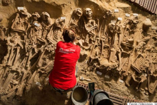 【法國考古現場】巴黎超市下 驚現200具骨骸